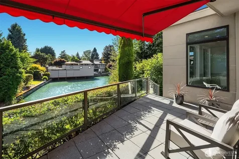 2 Crescent Key SE Bellevue WA 98006
