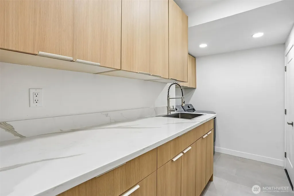 1318 Lake Washington Boulevard S Seattle WA 98144