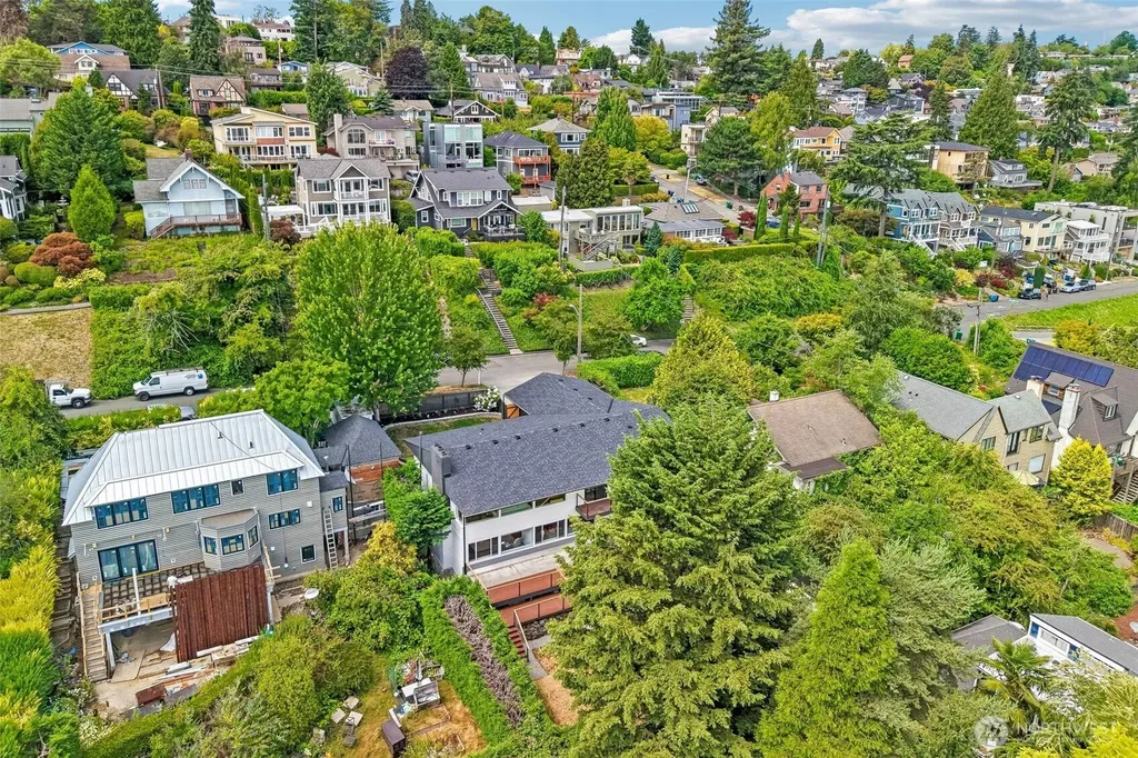 1318 Lake Washington Boulevard S Seattle WA 98144