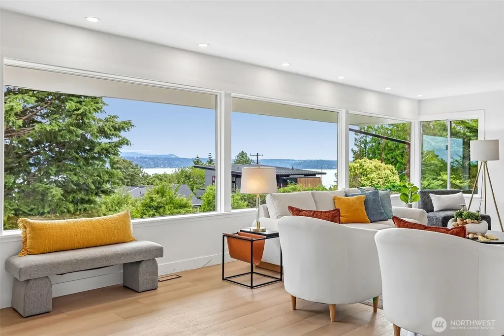 1318 Lake Washington Boulevard S Seattle WA 98144
