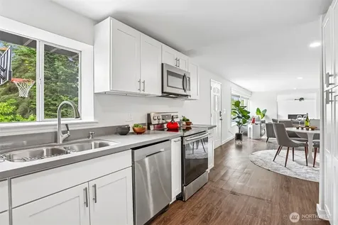 1318 Lake Washington Boulevard S Seattle WA 98144