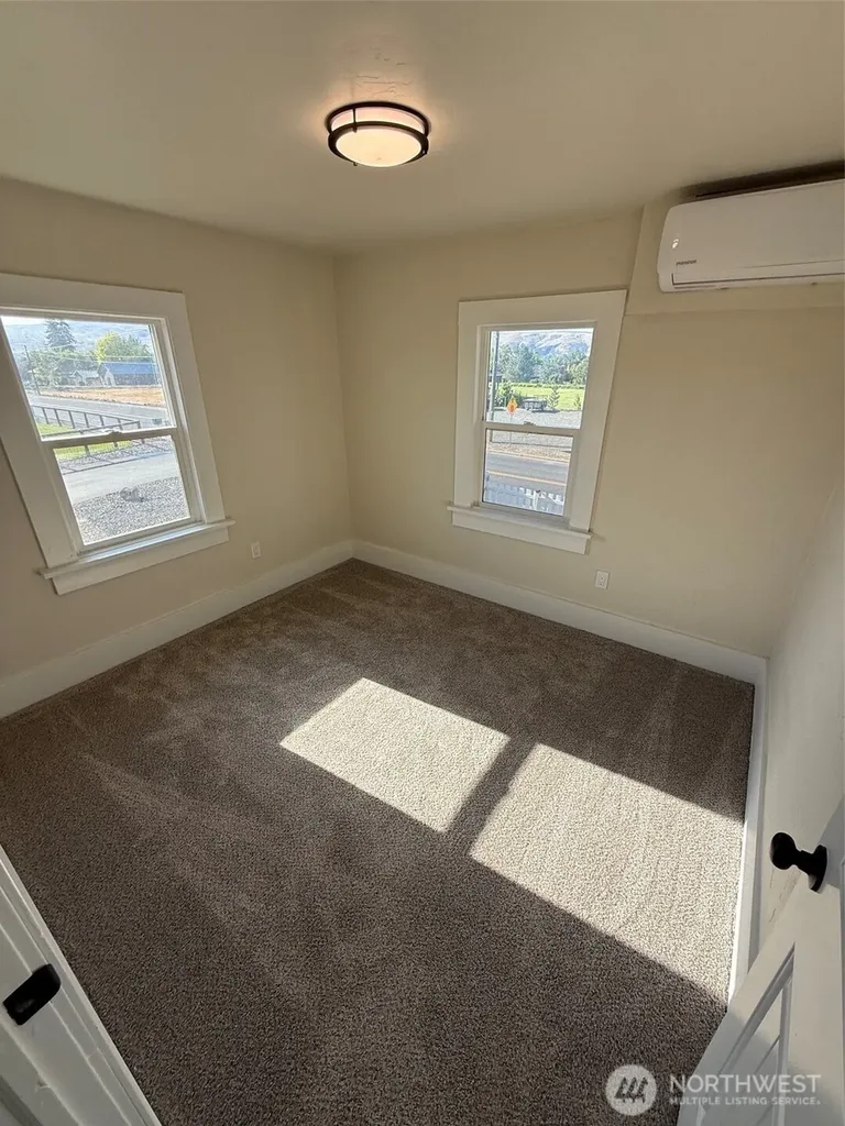 990 Lancaster Road Selah WA 98942
