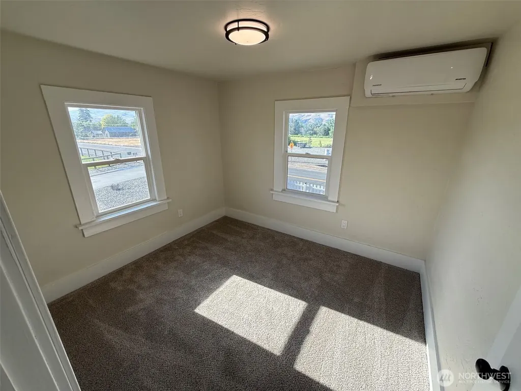 990 Lancaster Road Selah WA 98942