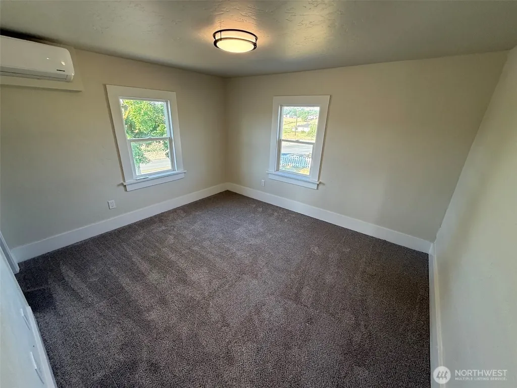 990 Lancaster Road Selah WA 98942