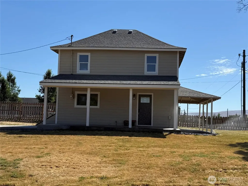 990 Lancaster Road Selah WA 98942