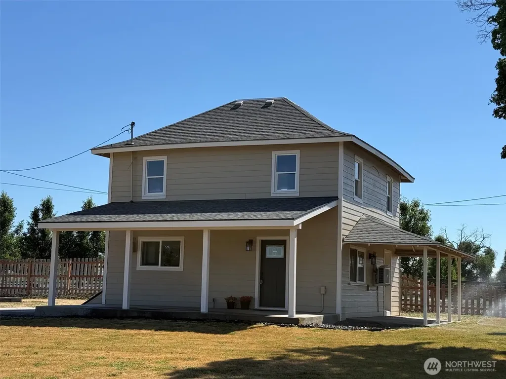 990 Lancaster Road Selah WA 98942