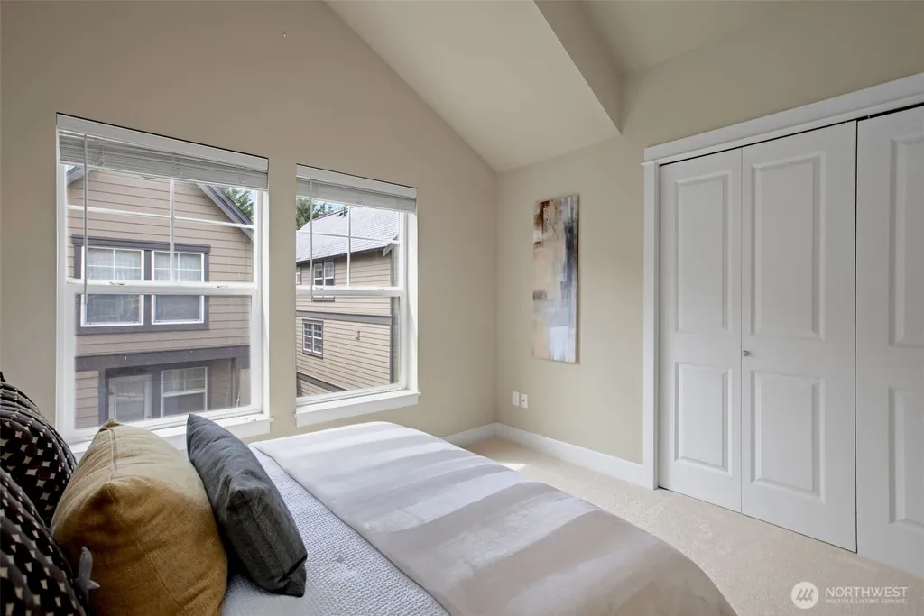 2707 SW Sylvan Heights Drive Seattle WA 98106