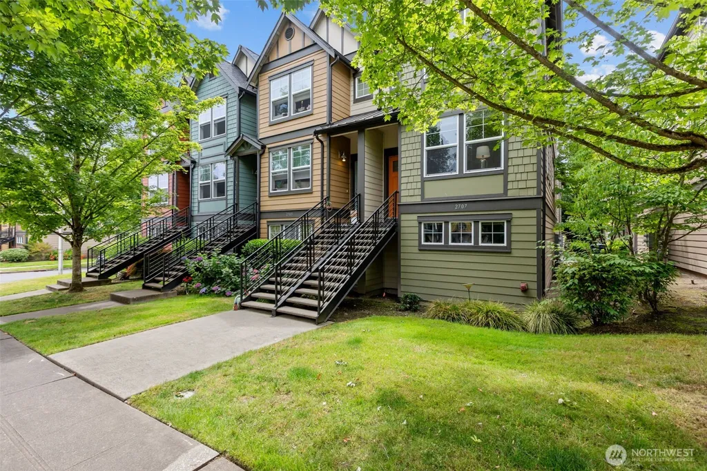 2707 SW Sylvan Heights Drive Seattle WA 98106