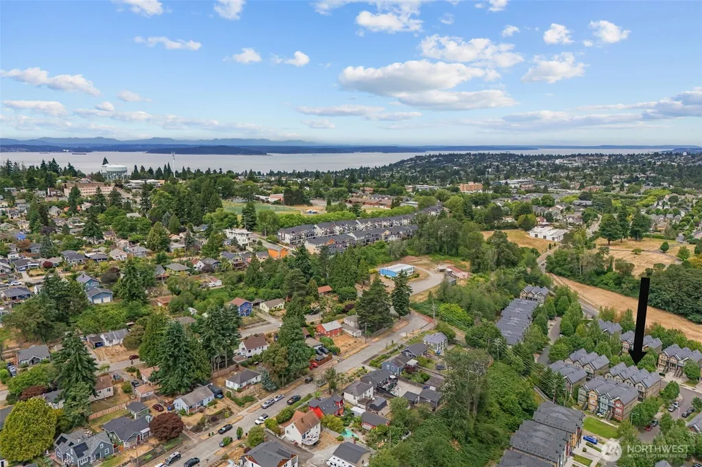 2707 SW Sylvan Heights Drive Seattle WA 98106