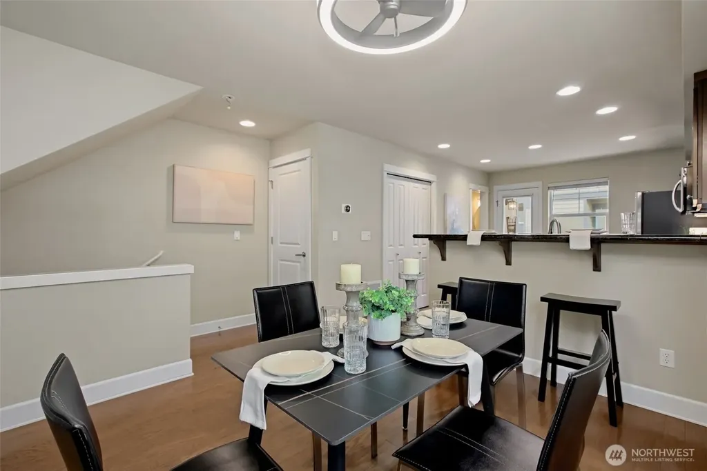 2707 SW Sylvan Heights Drive Seattle WA 98106