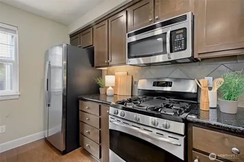 2707 SW Sylvan Heights Drive Seattle WA 98106