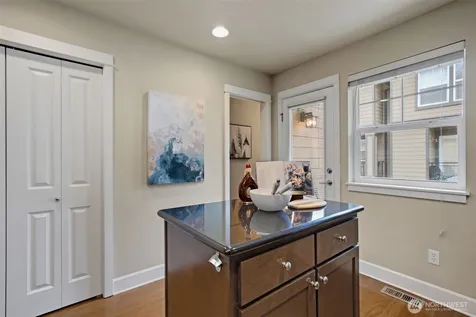 2707 SW Sylvan Heights Drive Seattle WA 98106