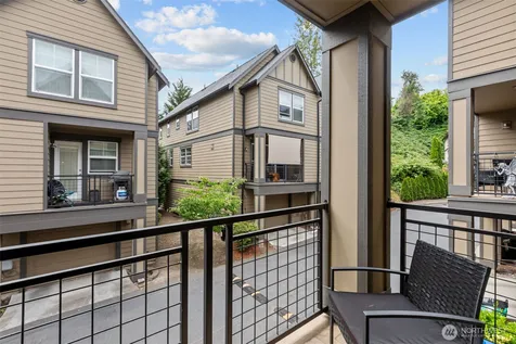 2707 SW Sylvan Heights Drive Seattle WA 98106