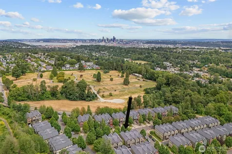 2707 SW Sylvan Heights Drive Seattle WA 98106