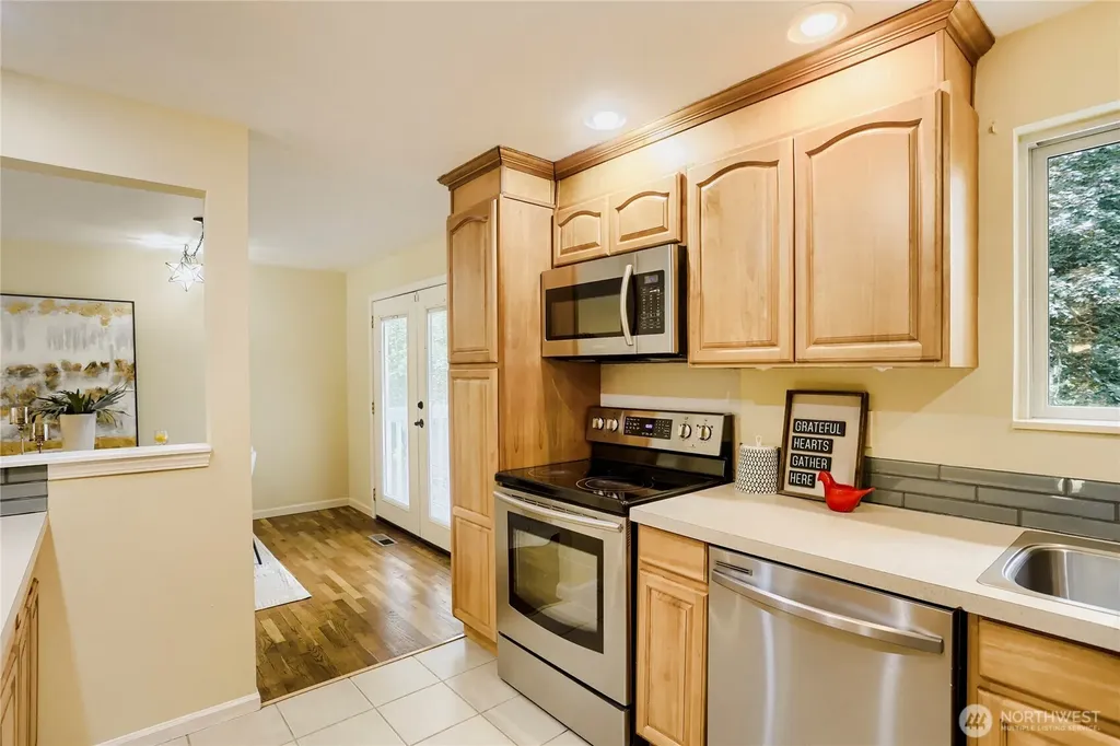 8451 NE 137th Street Kirkland WA 98034