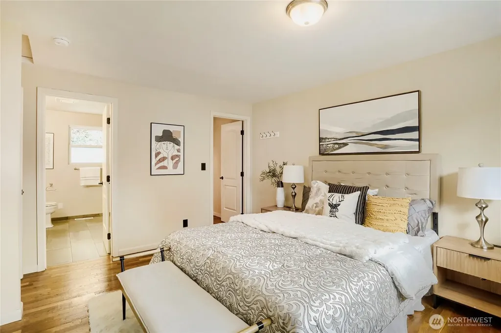 8451 NE 137th Street Kirkland WA 98034