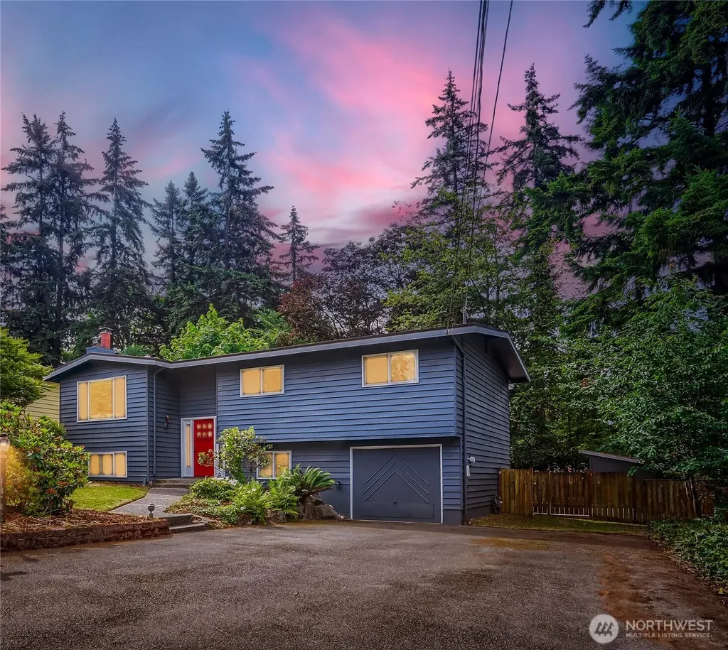 8451 NE 137th Street Kirkland WA 98034