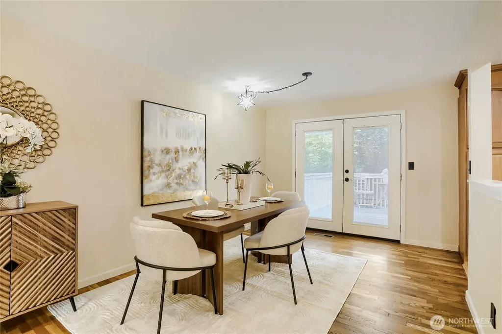 8451 NE 137th Street Kirkland WA 98034