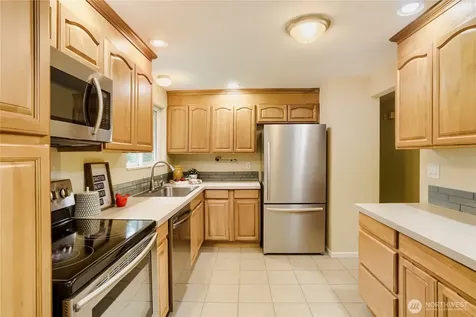 8451 NE 137th Street Kirkland WA 98034
