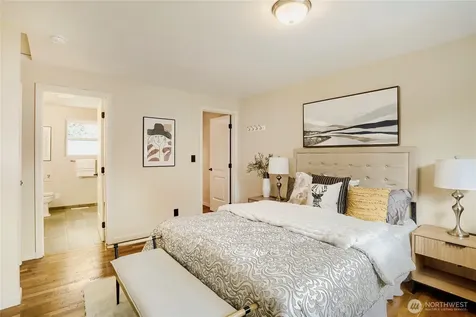 8451 NE 137th Street Kirkland WA 98034