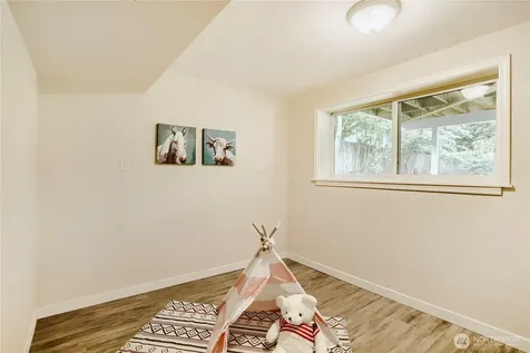 8451 NE 137th Street Kirkland WA 98034