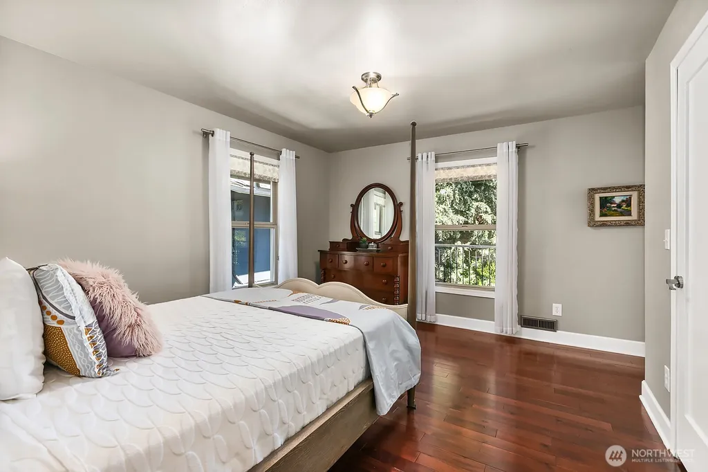 1506 17th Avenue E Seattle WA 98112