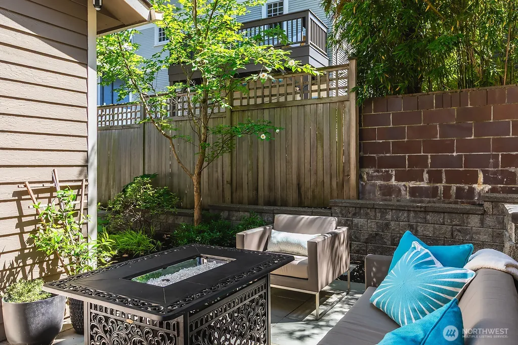 1506 17th Avenue E Seattle WA 98112