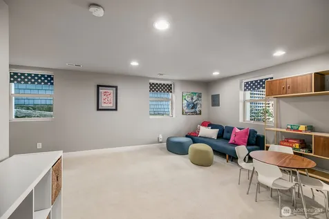 1506 17th Avenue E Seattle WA 98112