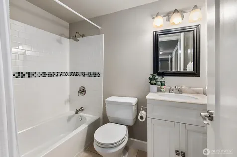 1506 17th Avenue E Seattle WA 98112