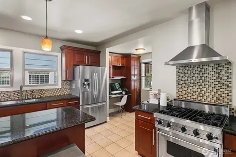 1506 17th Avenue E Seattle WA 98112