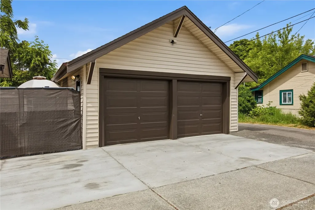 130 H Street SE Auburn WA 98002