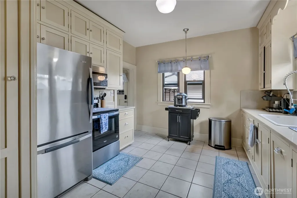 130 H Street SE Auburn WA 98002