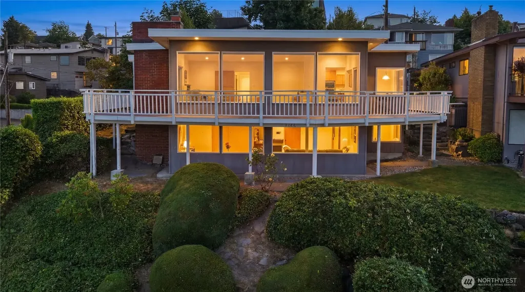 3741 33rd Avenue SW Seattle WA 98126