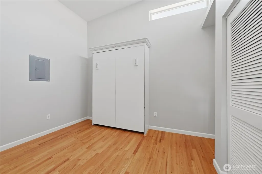 3741 33rd Avenue SW Seattle WA 98126