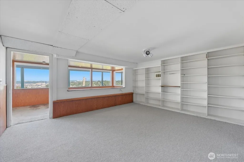 3741 33rd Avenue SW Seattle WA 98126
