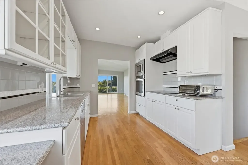 3741 33rd Avenue SW Seattle WA 98126