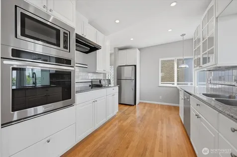 3741 33rd Avenue SW Seattle WA 98126