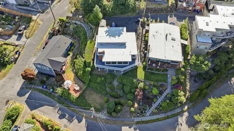 3741 33rd Avenue SW Seattle WA 98126