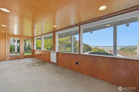 3741 33rd Avenue SW Seattle WA 98126