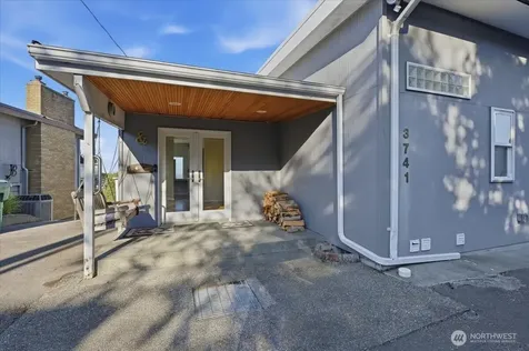 3741 33rd Avenue SW Seattle WA 98126