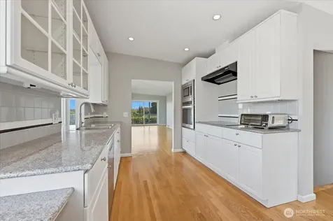 3741 33rd Avenue SW Seattle WA 98126