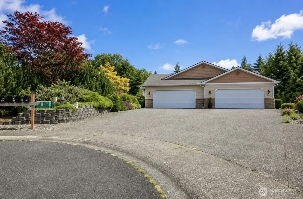 212 Brant Lane Hoquiam WA 98550