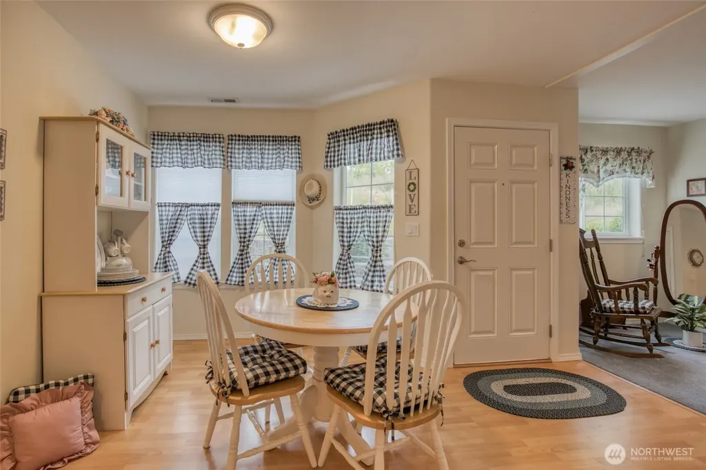 212 Brant Lane Hoquiam WA 98550