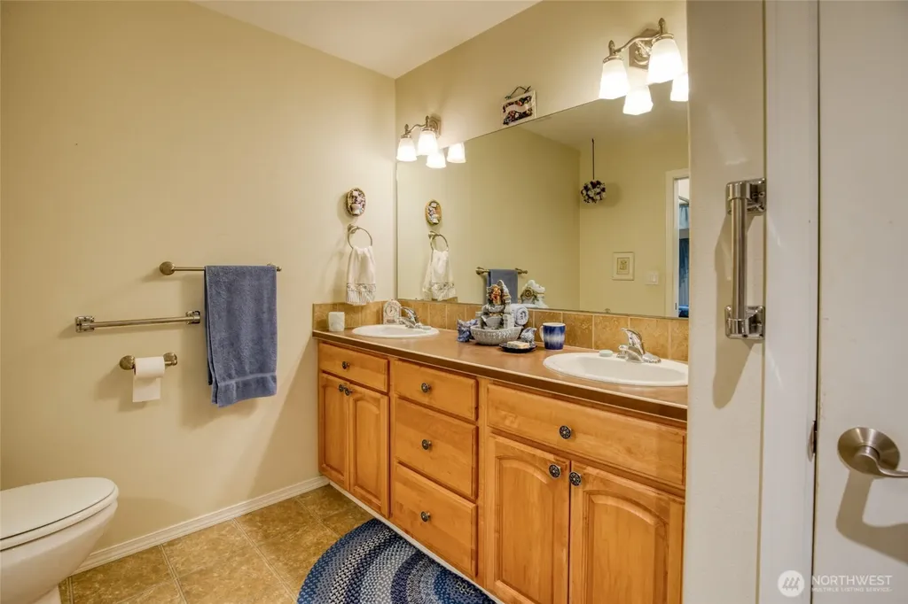 212 Brant Lane Hoquiam WA 98550
