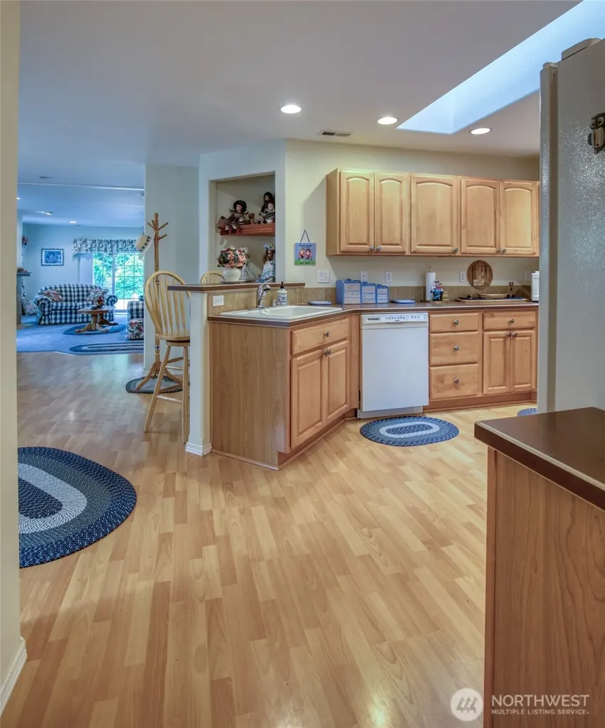 212 Brant Lane Hoquiam WA 98550