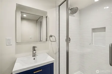 3633 41st Avenue W Seattle WA 98199