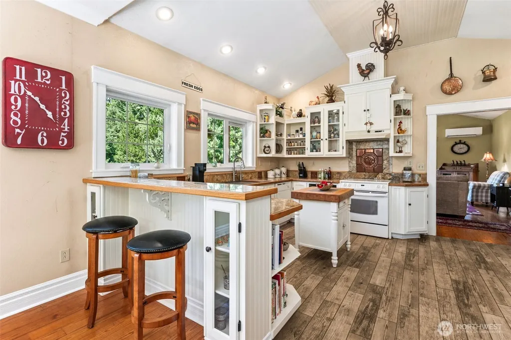 3840 E Mason Lake Road Shelton WA 98584