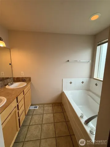 26829 226th Place SE Maple Valley WA 98038