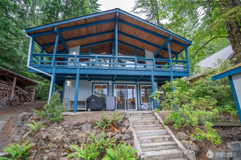 411 N Potlatch Drive N Hoodsport WA 98548