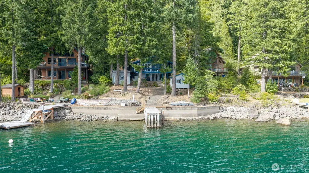 411 N Potlatch Drive N Hoodsport WA 98548